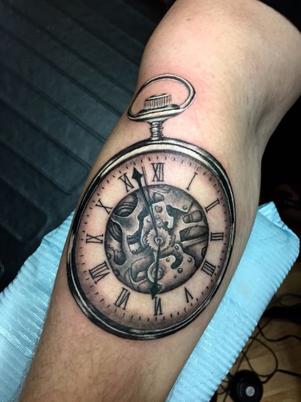 taschenuhr tattoo 257