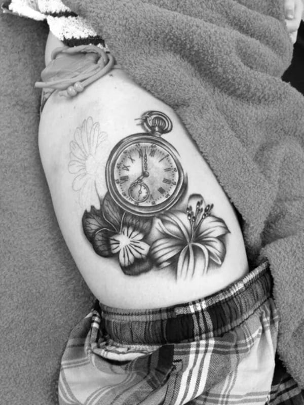 taschenuhr tattoo 371