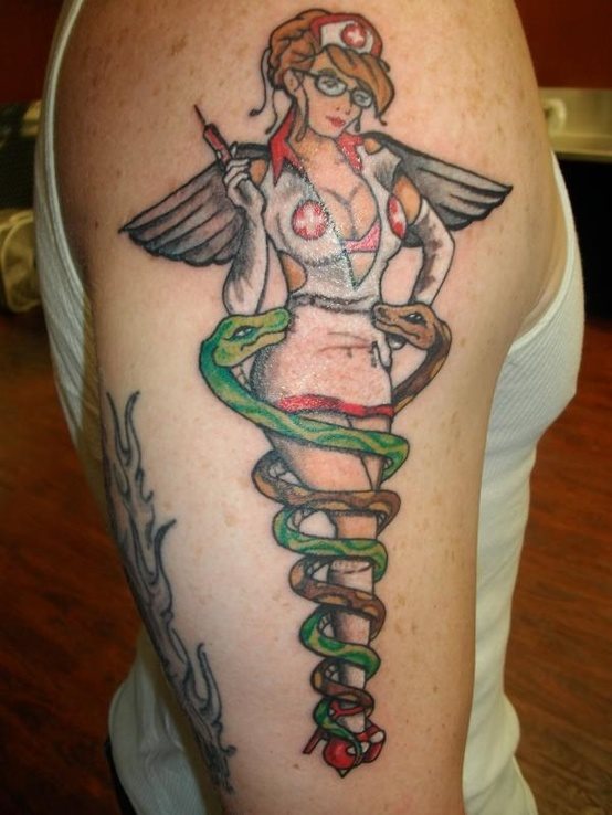 Galerie von 56 Pin-Up Tattoos