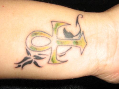 09 symbole tattoos