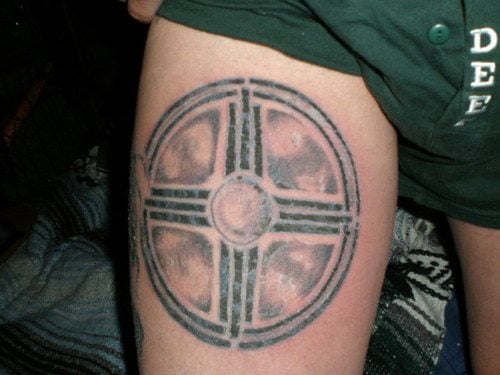 12 symbole tattoos