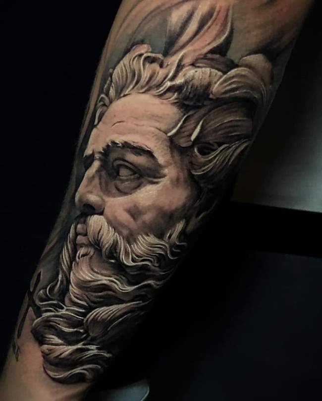 tattoo zeus 62