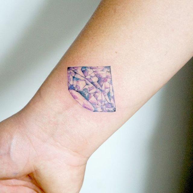 tatuaje diamante 571