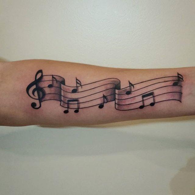 tatuaje nota musical 551