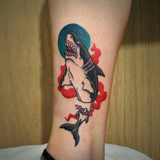 tatuaje tiburon 681