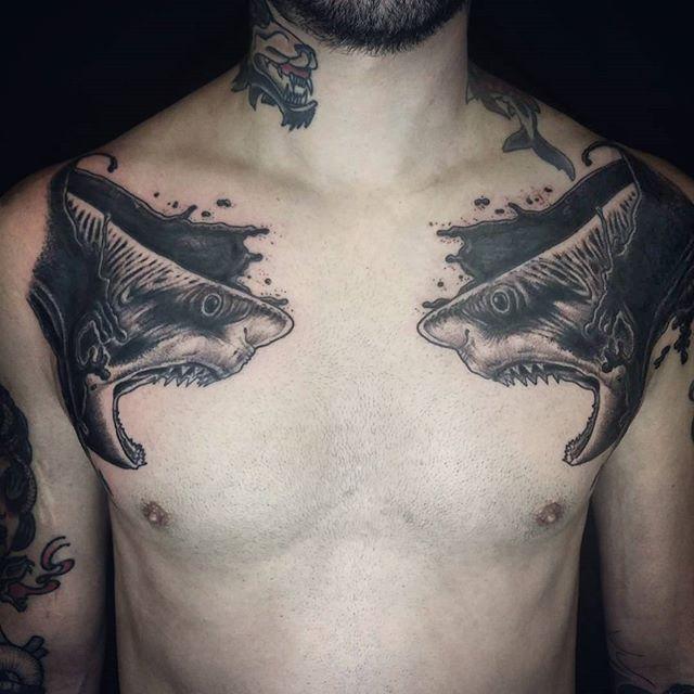 tatuaje tiburon 71