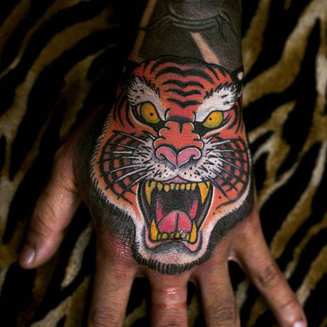 tatuaje tigre 221