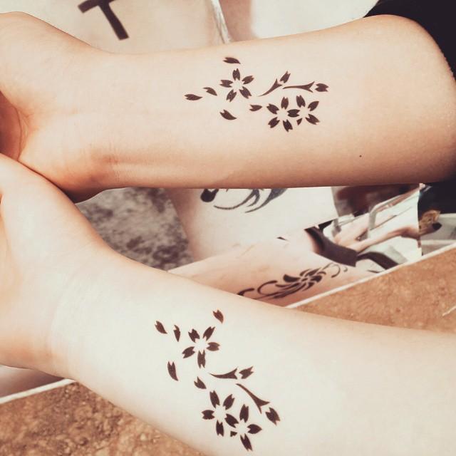 tatuaje flor cerezo sakura 21