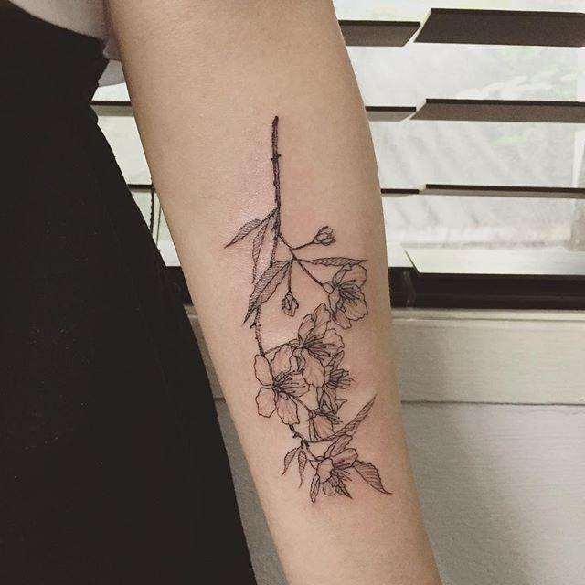 tatuaje flor cerezo sakura 561