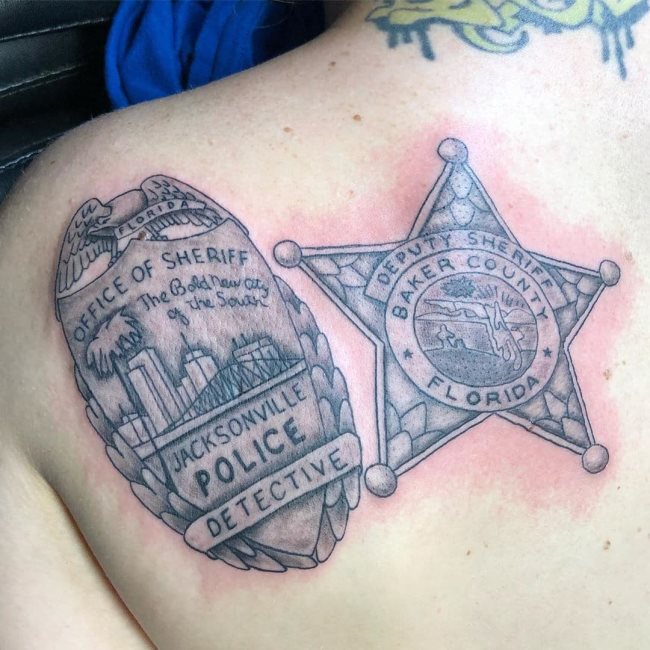 tattoo policia 70