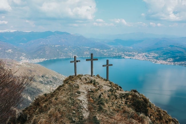 Simbología y significado de las cruces más famosas