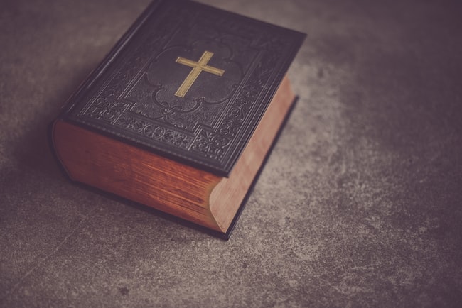 ¿Qué significa soñar con una Biblia? – Las únicas interpretaciones posibles