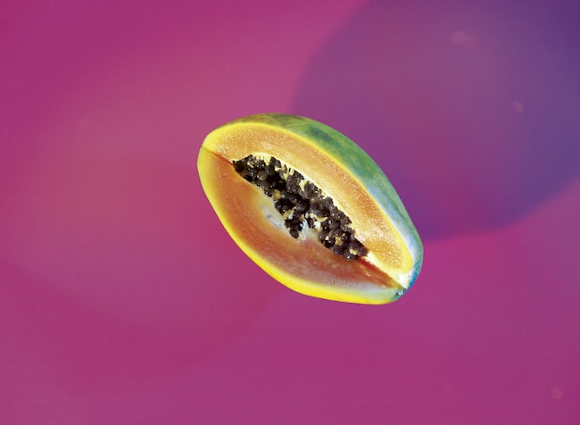Una papaya abierta
