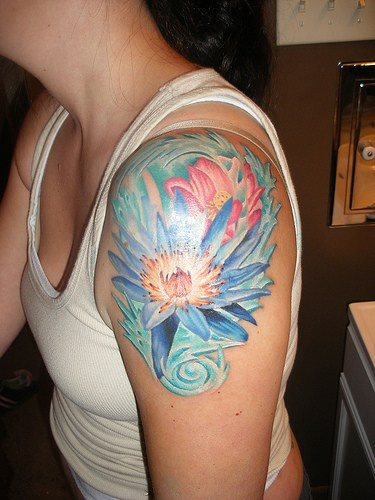 tatuaje-flores-de-lirio-12