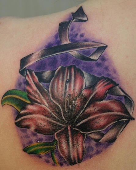 tatuaje-flores-de-lirio-13