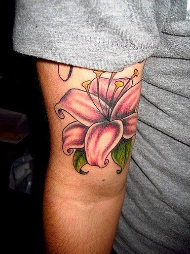 tatuaje-flores-de-lirio-22