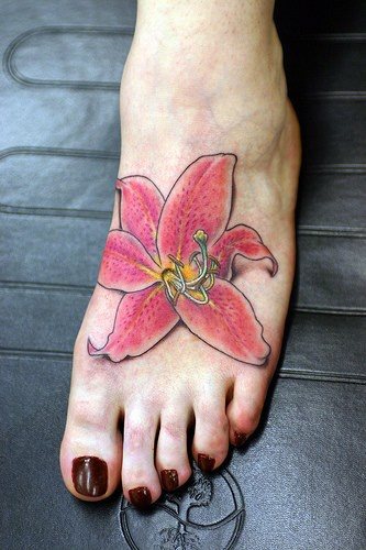 tatuaje-flores-de-lirio-24