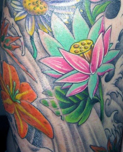 tatuajes-flor-de-lirio-03