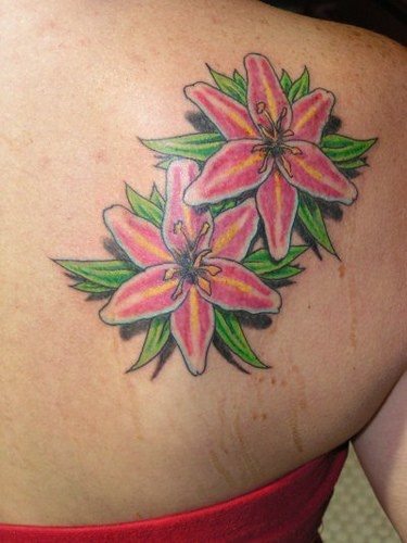 tatuajes-flor-de-lirio-09