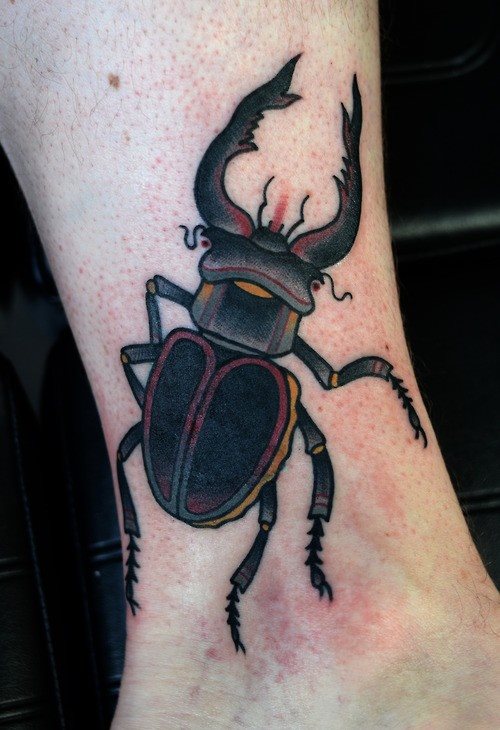 tatuajes-de-insectos-16