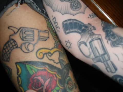 pistola-tatuaje-140