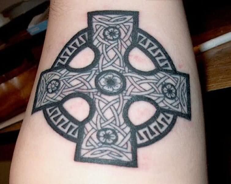 130 Tatuajes Celtas o celtíberos: Incluyen cruces y brazaletes