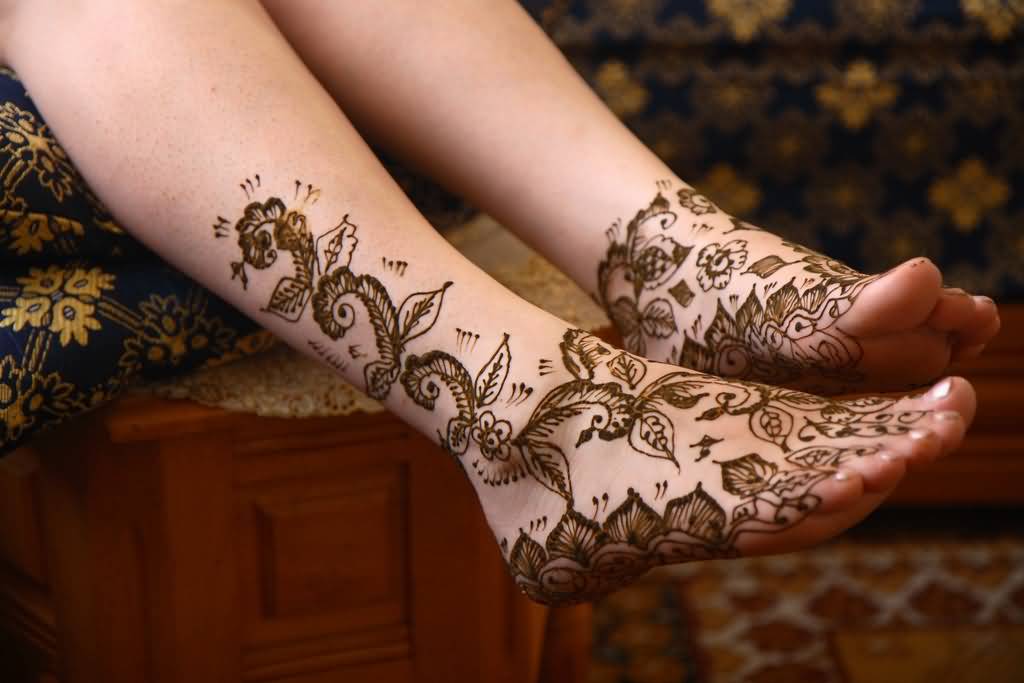 Tatuajes tradicionales hechos con alheña o henna