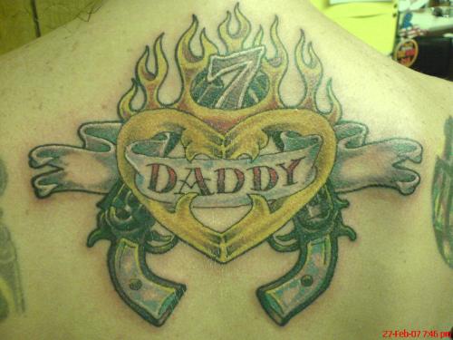 Tatuajes-pistolas-y-armas-17