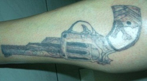 Tatuajes-pistolas-y-armas-36