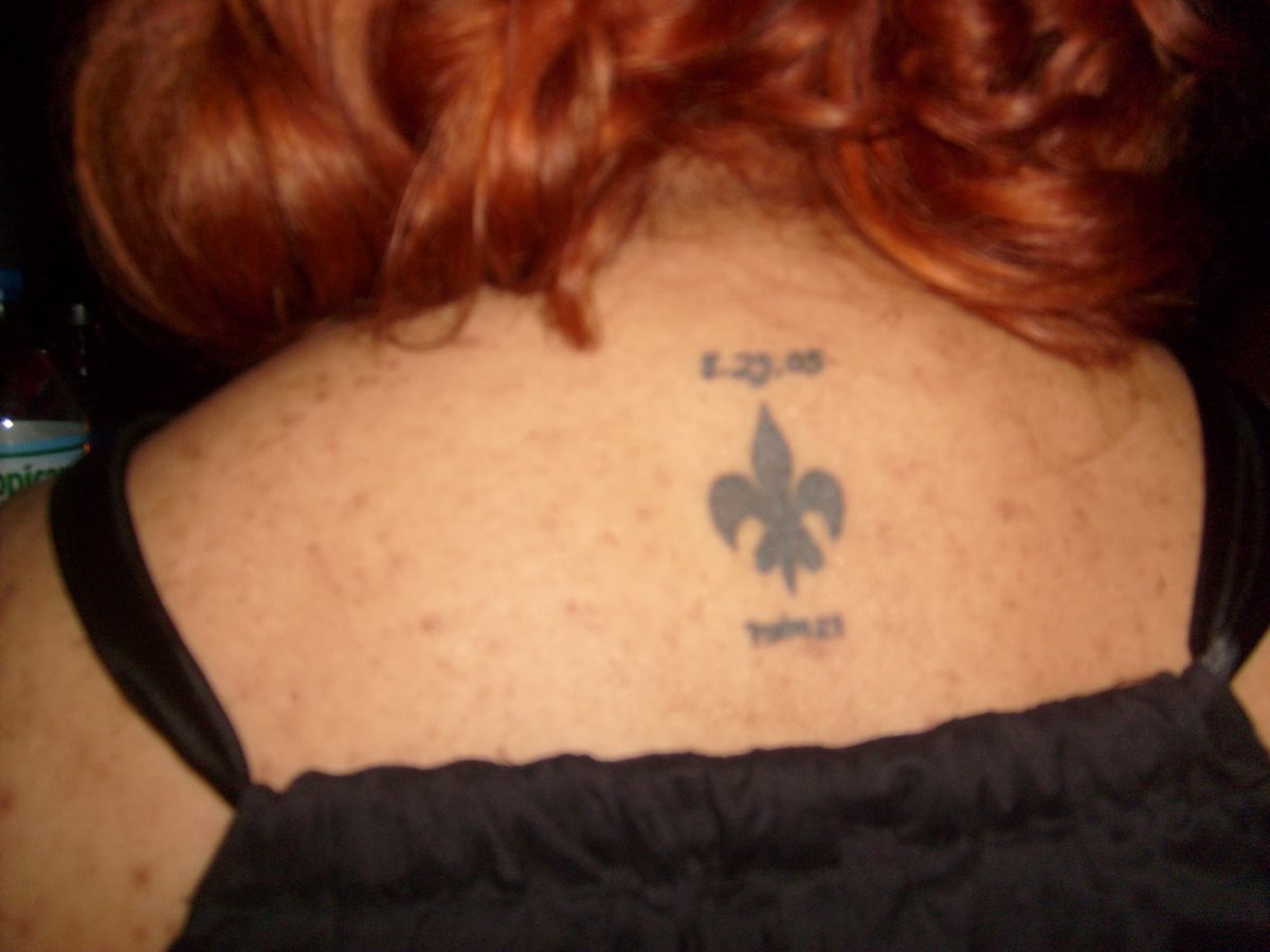 tatuaje-flor-lis-43