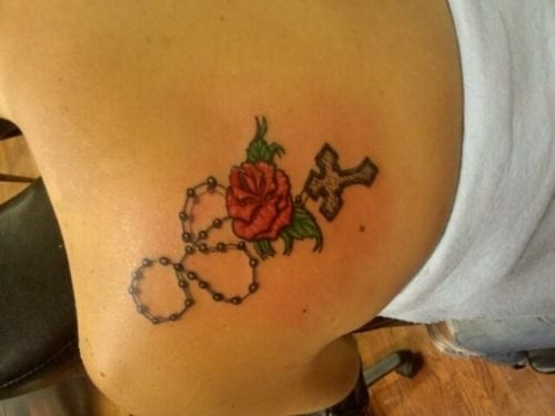 tatuajes-de-rosarios-03