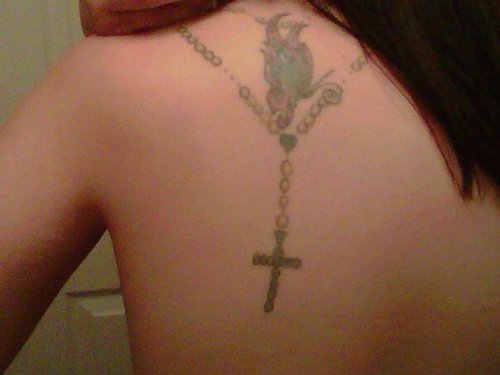 tatuajes-de-rosarios-09
