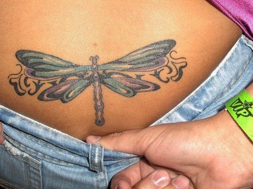 tatuajes-de-libelulas-19