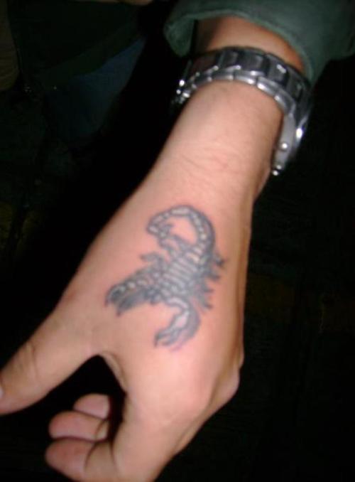 Tatuajes-de-escorpiones-32