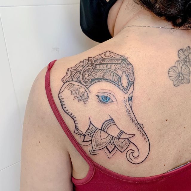 tattoo femenino con la ganesha 01