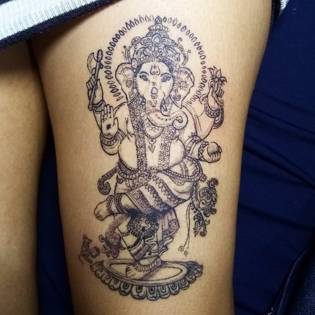 tattoo femenino con la ganesha 08