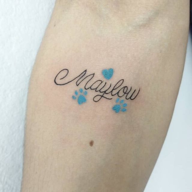 tattoo femenino con nombre 27