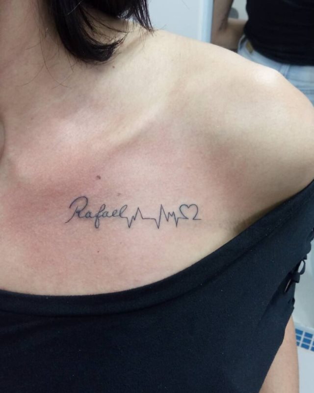 tattoo femenino con nombre 42