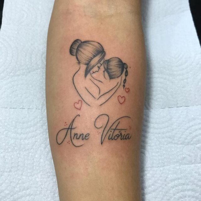 tattoo femenino con nombre 50