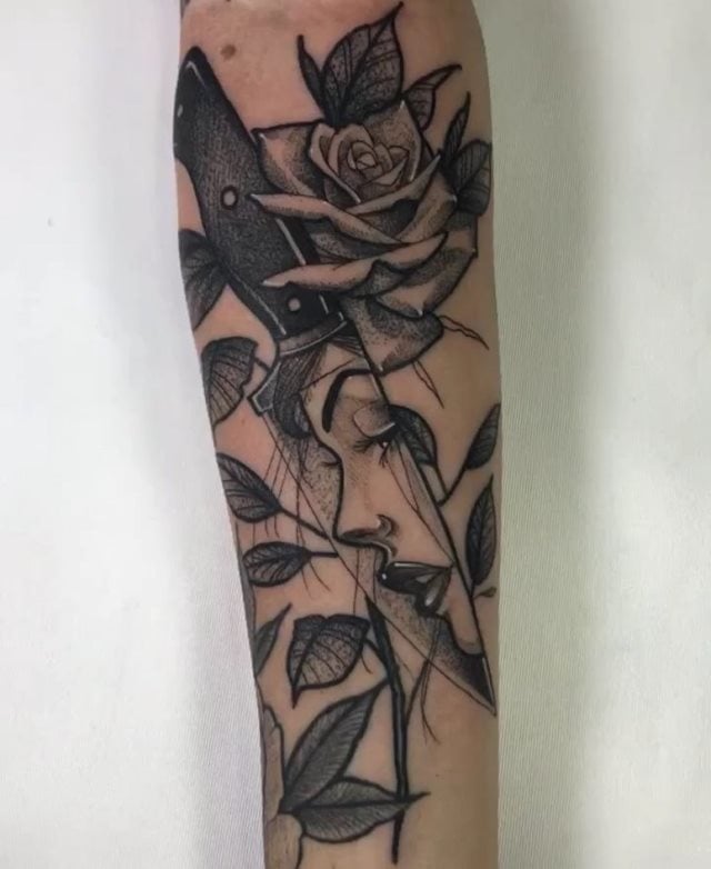 tattoo femenino con rosa 03