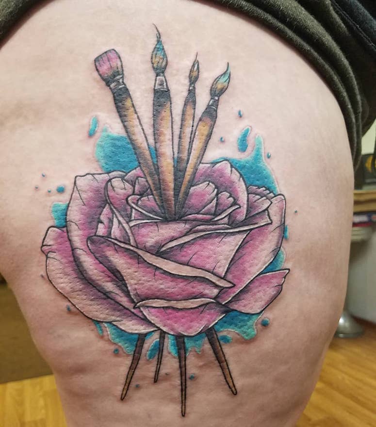 tattoo femenino con rosa 11