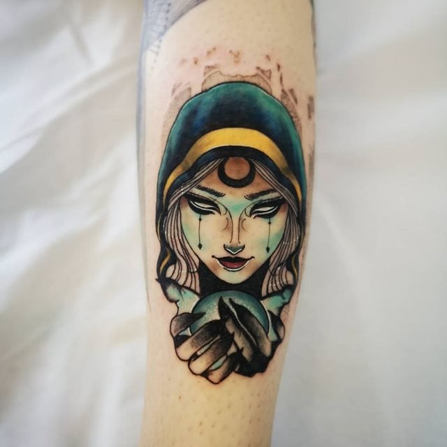 tattoo femenino de bruja 04