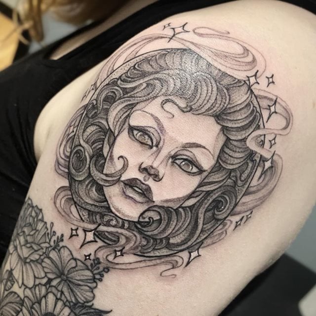 tattoo femenino de bruja 05