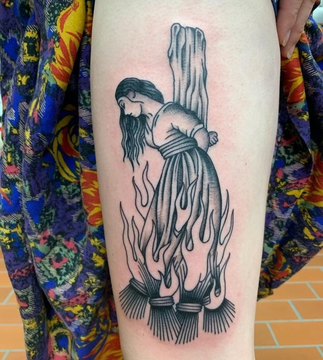 tattoo femenino de bruja 67