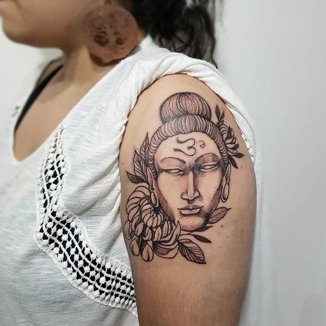 tattoo femenino de buda 22