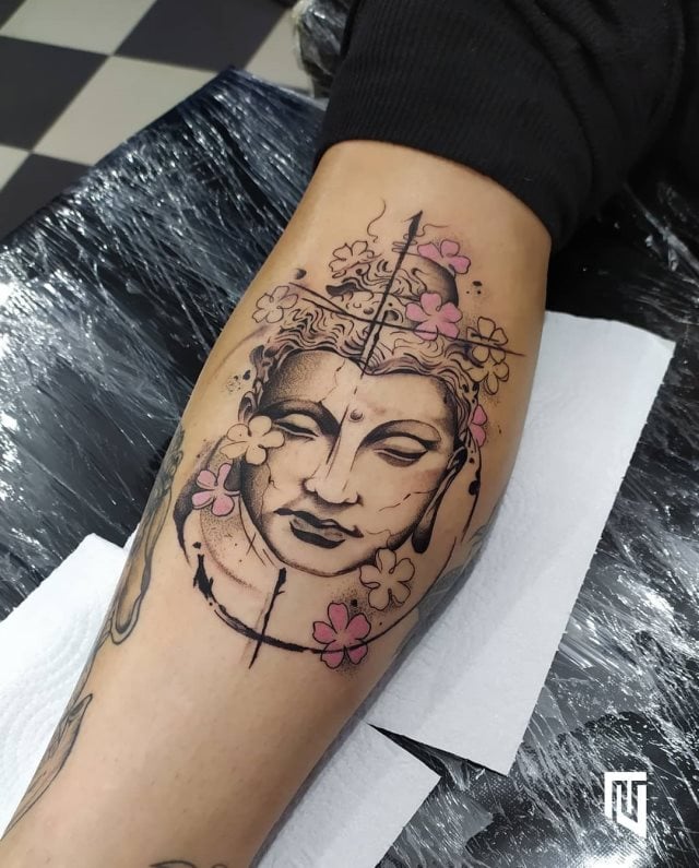 tattoo femenino de buda 81