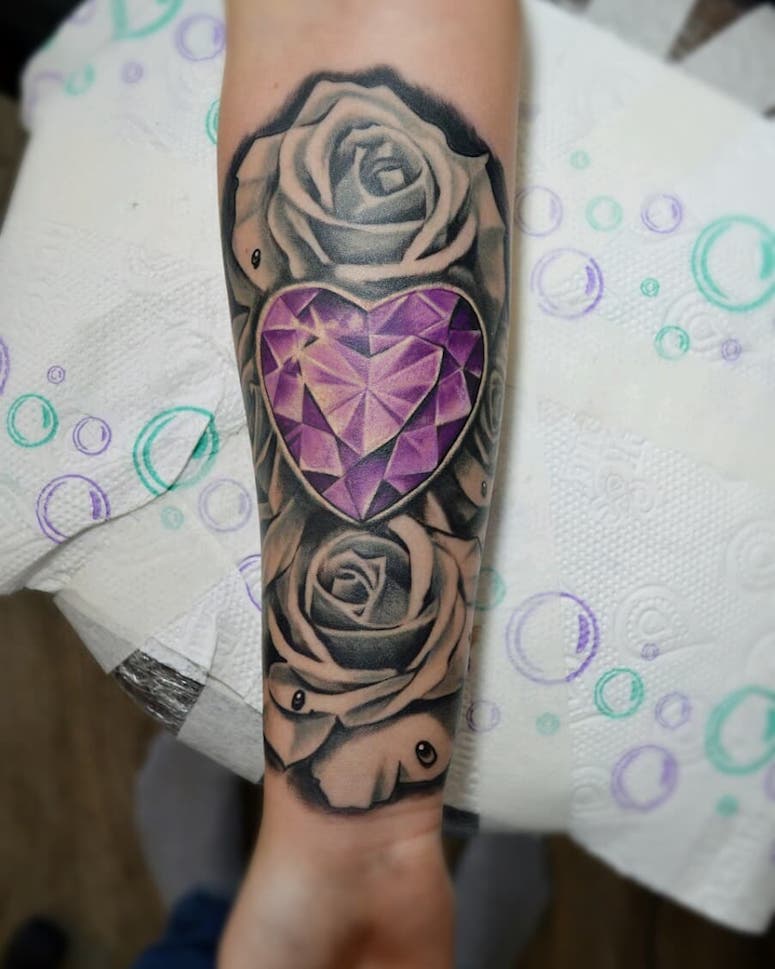 tattoo femenino de diamante 30