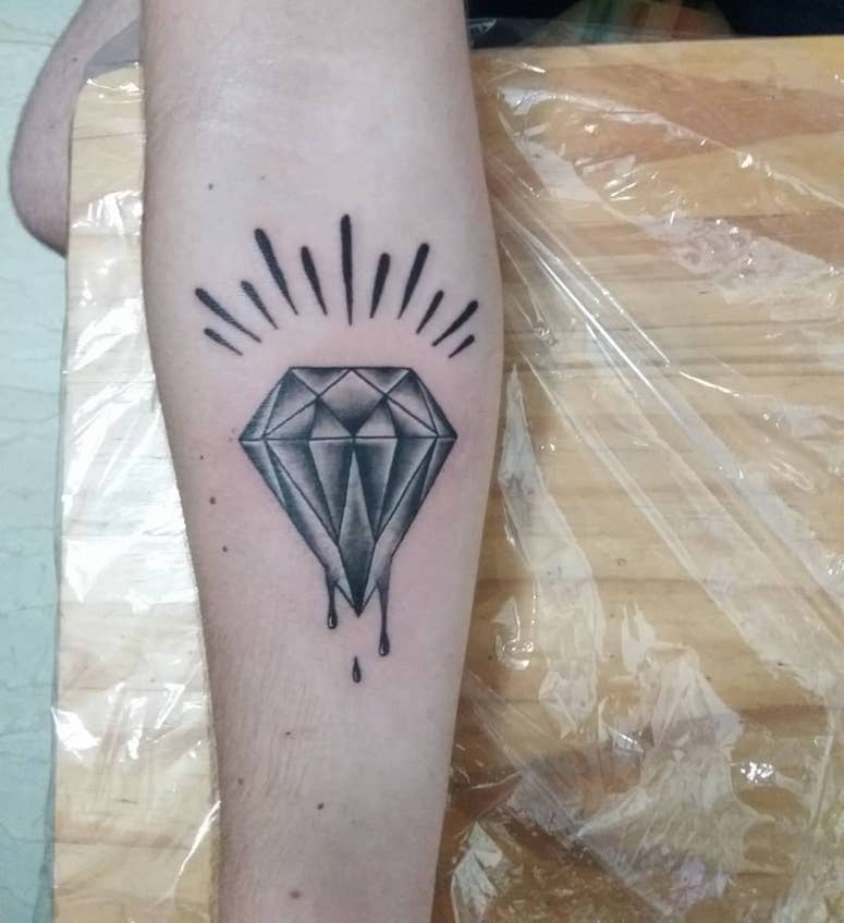 tattoo femenino de diamante 65