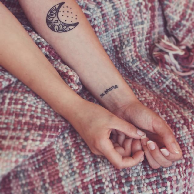 tattoo femenino de la luna 03