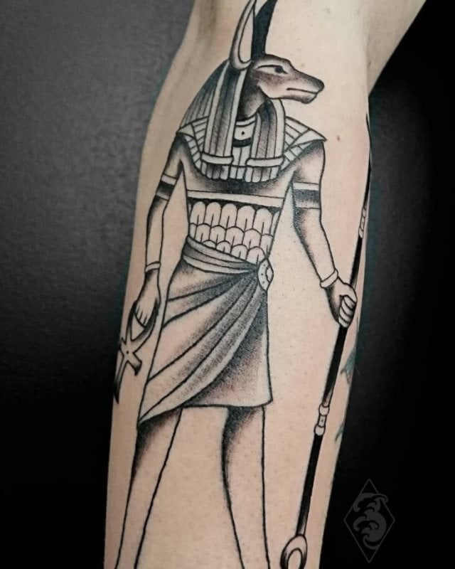 tattoo femenino egipcio 53